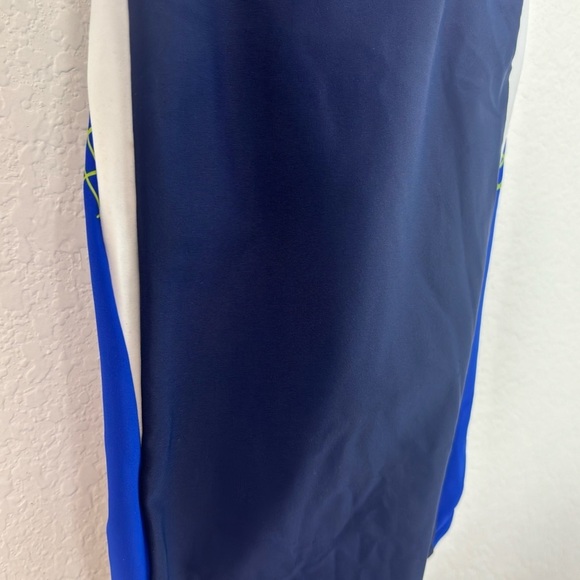 ARENA W THREEFOLD V BACK ONE PIECE NAVY NEON BLUE WHITE WOMEN SIZE 40 NWT - Picture 7 of 8